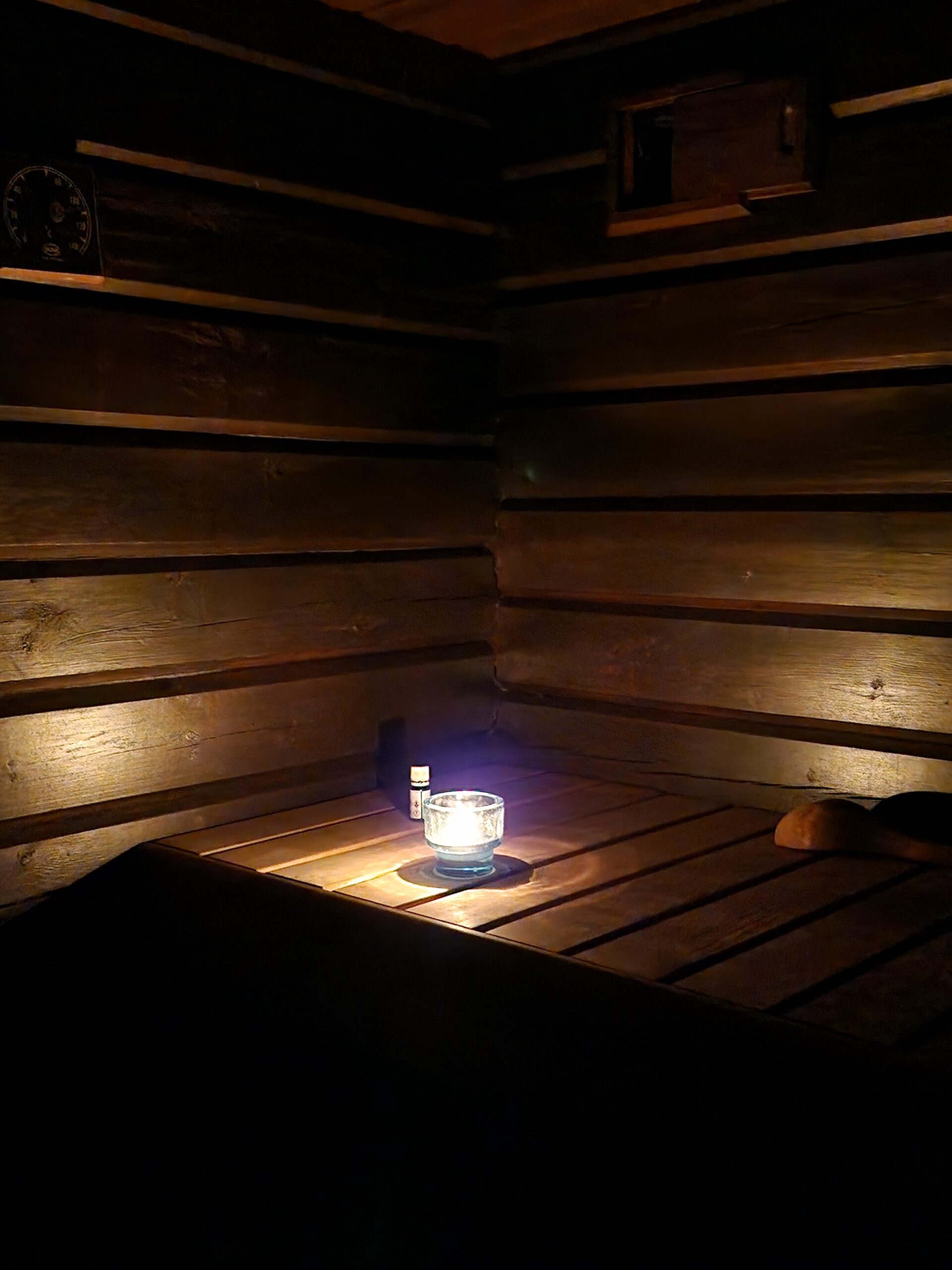 Wattium-off-grid-älykäs-invertterinohjaus